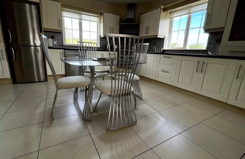 Lecemy House | *Countryside Retreat | 5 mins to Donegal Town*