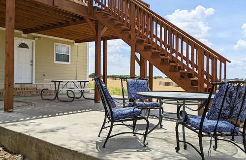 Moody Cottage | Countryside Retreat Close to Waco