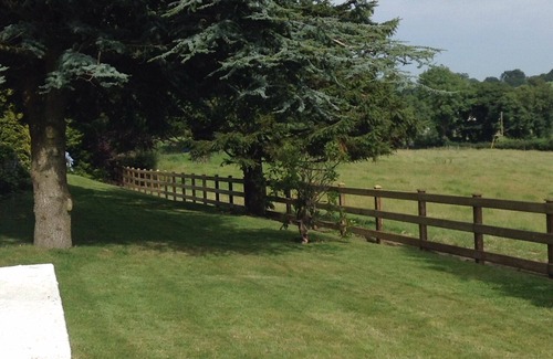 Newry House | Countryside Retreat