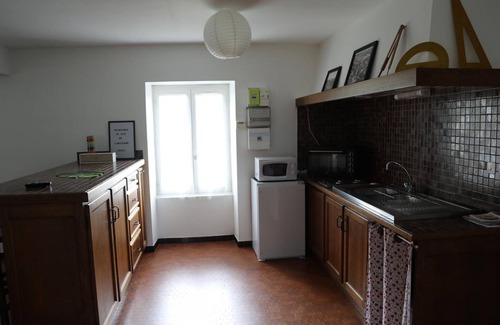 Sasnieres Cottage | Countryside Retreat: Modern Comfort in Historic School near Loire Castles & Beauval Zoo