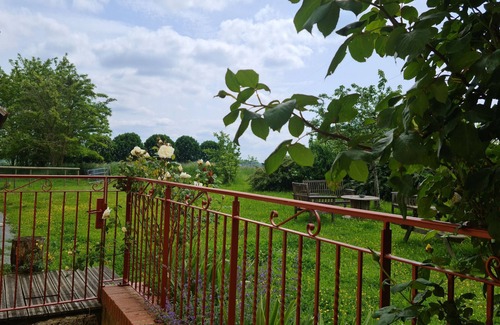 Connerre Cottage | Countryside Retreat Near Le Mans - Restored Longère with Modern Amenities