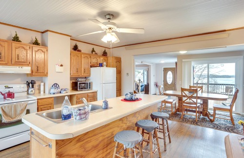 Cokato House | Countryside Retreat on Cokato Lake w/Indoor Sauna