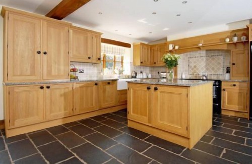 Belluton Cottage | Countryside retreat with stunning views & pool