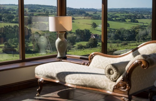 Belluton Cottage | Countryside retreat with stunning views & pool
