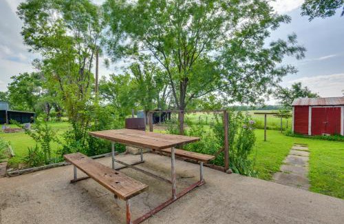 Osage County House | Countryside Retreat with Pasture Views in Hominy