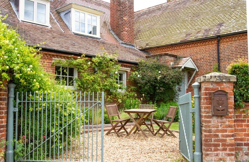 Aldborough House | Countryside Victorian schoolhouse, full of character and history, close to Holt.