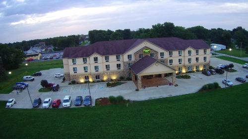 Robinson Hotel | Countryview Inn & Suites