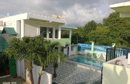 Patar House | Couple room in Holidays Beach Resort