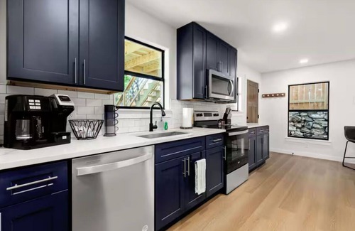 Canyon Lake Apartment | Couple's Lake House - pet friendly - kayaks & SUP boards