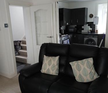 West Kilbride Apartment | Couple's Retreat-West Kilbride