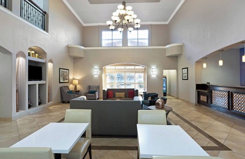 Westchase Hotel | Couple Stay | 2 Miles from Vibrant Chinatown | Free Parking