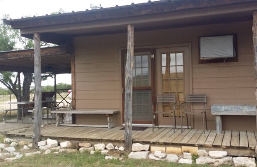 Water Valley House | Couples Get-A-Way ~ Relax, Read A Book, Or Just Sit And Watch The Wildlife.