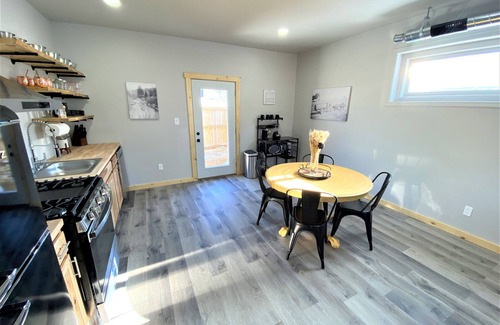 Chassell Apartment | Couples Getaway & Business Travel- 6 Miles to MTU
