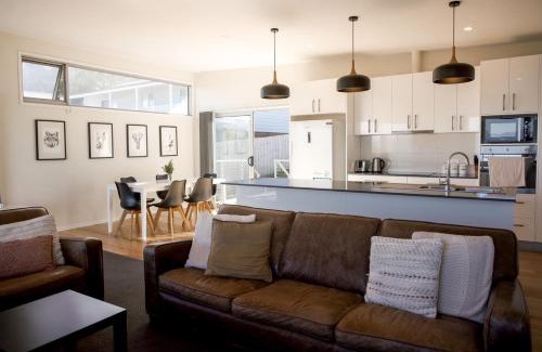Alonnah House | Couples Getaway on Bruny Island