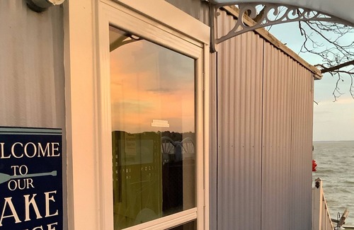 Pointblank House | Couples getaway on the water, Lake Livingston, TX. "No crowds here!"
