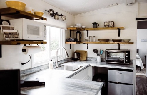 Vandalia House | Couples Hideaway, Romantic, Private, Shipshewana close, Nature, Trails, Wildlife