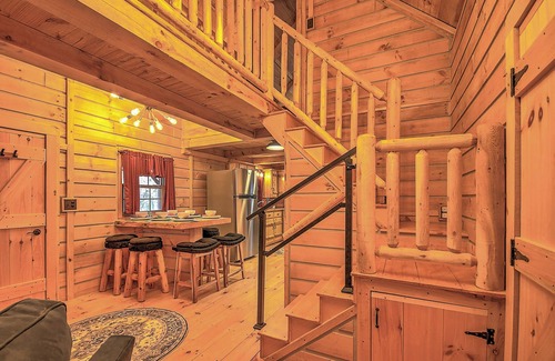 Elizabethton Cabin | Couples Luxury Retreat/Hot Tub and Pet Friendly Cabin A