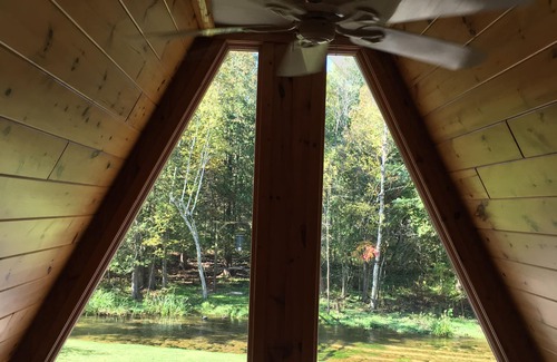 Irons Cottage | Couples Retreat on the River.