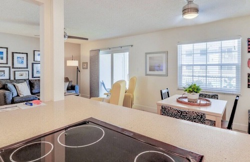 New Smyrna Beach Condo | Couples Retreat at Colony Beach Club
