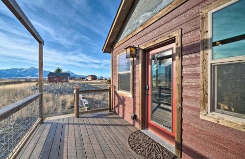 Livingston House | Couples Retreat 1-Hour Drive from Yellowstone NP!