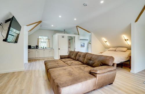 Weatherford Apartment | Couples Retreat on Farm 6 Mi to Dwtn Weatherford!