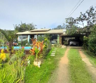 Imarui House | Couples' Retreat with Pool and Hot Tub