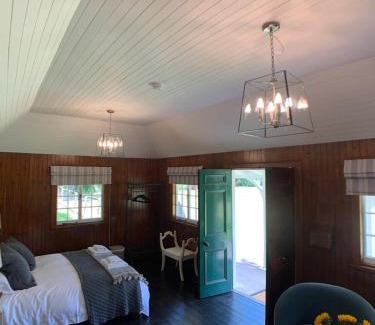 Perth House | Couples Unique Stay in Bowling Club newly upgraded