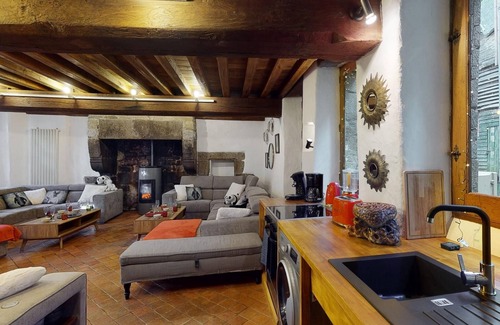 Villedieu-les-Poeles Cottage | Cour du paradis 8 pers : billiards, baby, 30 min sea