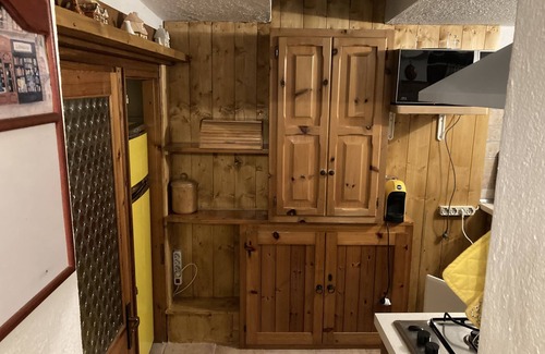 Dolonne Ski Chalet | Courmayeur Chalet x5, next to ski gondola, PRIVATE PARKING,garden , Wifi,