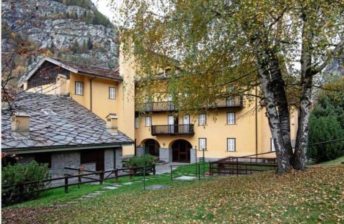 Courmayeur Apartment | Courmayeur - Family Stay With Free Parking