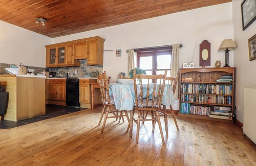 Pelynt Cottage | COURT COTTAGE, pet friendly, with open fire in Pelynt