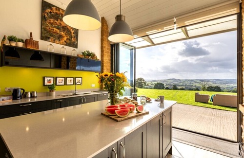 Chedington House | Court Farm Gallery - Six Bedroom House, Sleeps 12