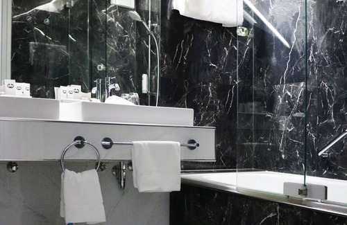 Halle Hotel | Court Hotel