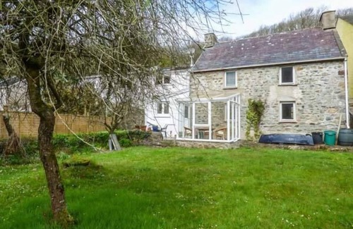 Solva Cottage | COURT HOUSE, pet friendly, character holiday cottage in Solva