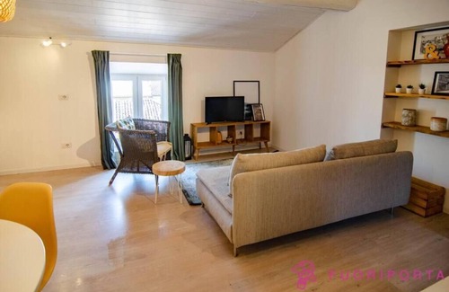 San Leonardo Apartment | Court1 Downtown apartment with free parking