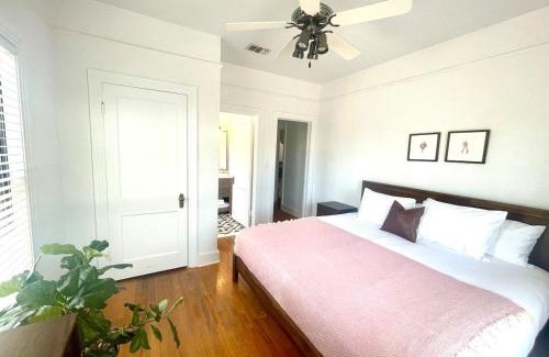 Marfa House | Courthouse Corner - Beautiful adobe, pet friendly