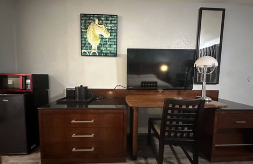 Courtland Hotel | Courtland Inn Motel
