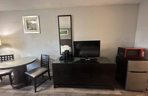 Courtland Hotel | Courtland Inn Motel