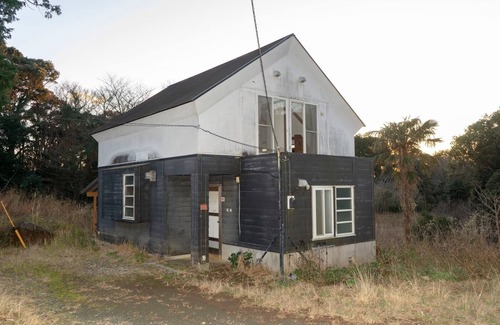 Ihama Cottage | Courtside detached house for 12 people Free linen/Kamo-gun Shizuoka