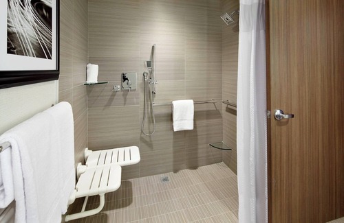 Elizabeth Park Valley Hotel | Courtyard Akron Downtown