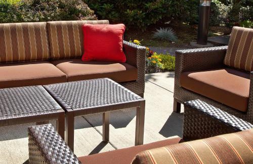 Natick Hotel | Courtyard Boston Natick