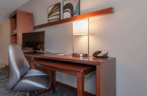 Huntersville Hotel | Courtyard by Marriott Charlotte Lake Norman