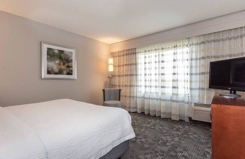 Huntersville Hotel | Courtyard by Marriott Charlotte Lake Norman