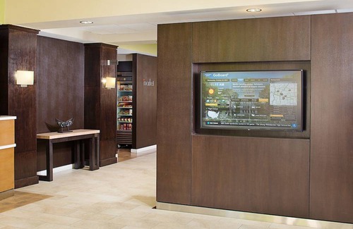 Southeastern Sacramento Hotel | Courtyard by Marriott Sacramento Midtown