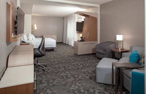 Town and Country Hotel | Courtyard by Marriott St. Louis West County