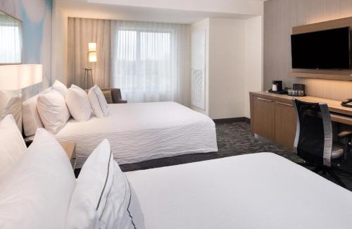 Farmington Hills Hotel | Courtyard by Marriott Detroit Farmington
