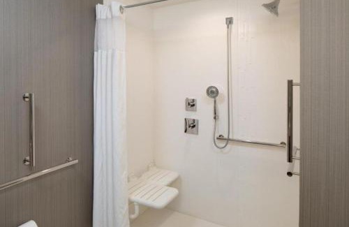 Farmington Hills Hotel | Courtyard by Marriott Detroit Farmington