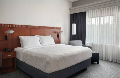 Plymouth Meeting Hotel | Courtyard by Marriott Philadelphia Plymouth Meeting