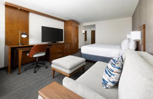 Woodland Hills Hotel | Courtyard by Marriott Los Angeles Woodland Hills