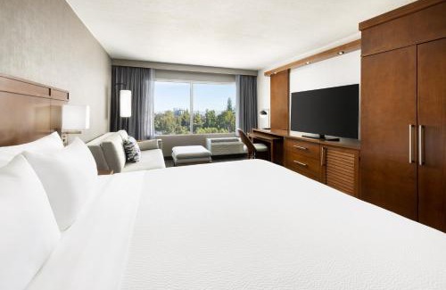 Woodland Hills Hotel | Courtyard by Marriott Los Angeles Woodland Hills